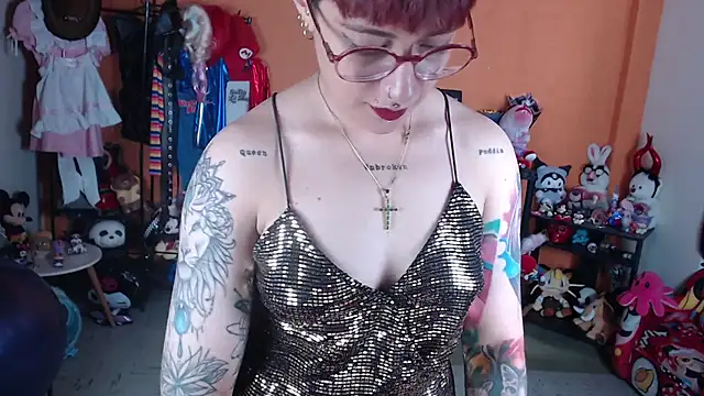 MissMiia2 live cam on StripChat