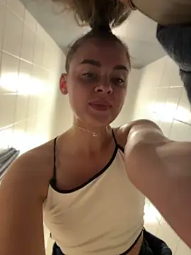 KristiRich live webcam show