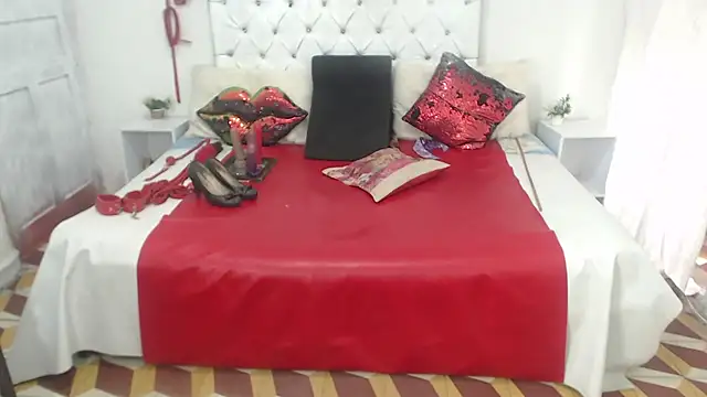 Sweetbigcatt webcam