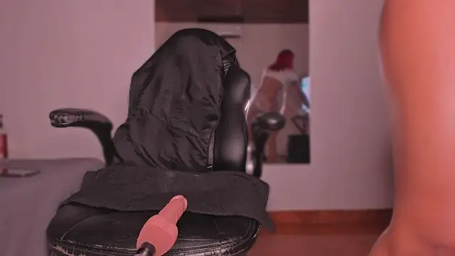 Emmily_Savage webcam