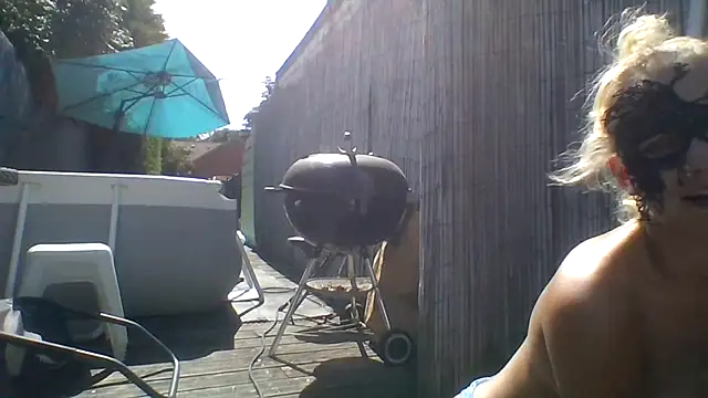 JeuneCharme1 Live Web Cam Show