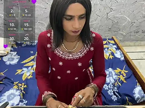 LuvLayla live cam on StripChat