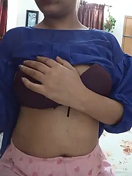 Tanha18 live cam on StripChat