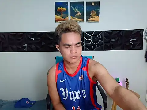 yourmikexxx webcam