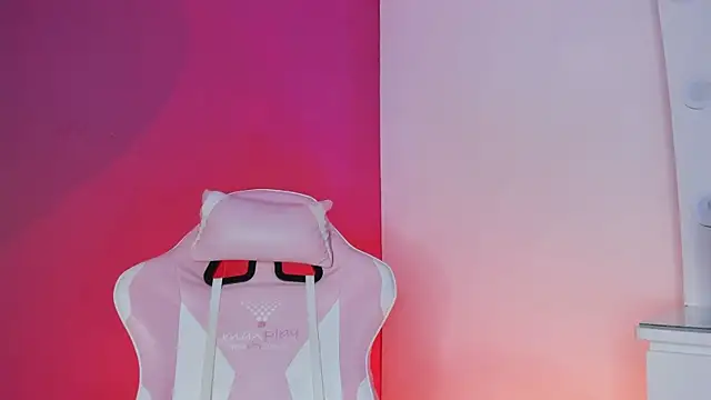 lovingdarcy_ webcam
