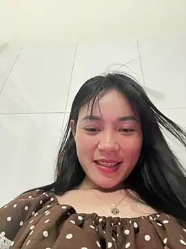 Silver-moon01 live cam on StripChat
