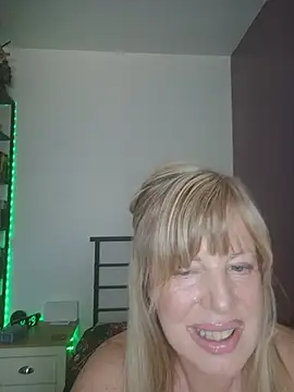 msjuicylucy1982 webcam