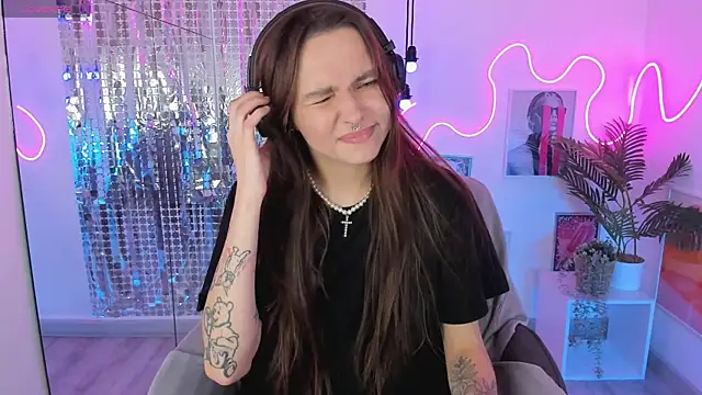 ChloeSunny webcam