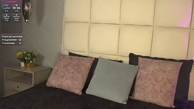 alison222_ (F teen) - doggy position + rub pussy