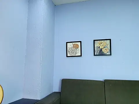 Melannyy__ webcam