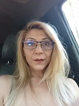 FoxyloveXXX webcam