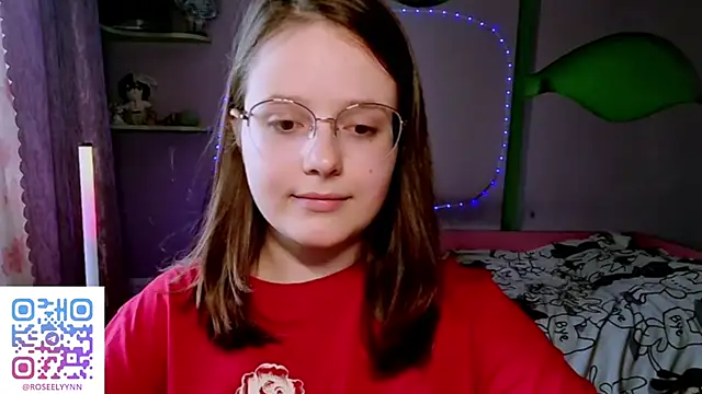 RoseLyyn webcam
