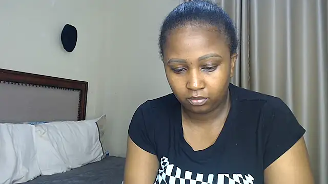 NIKKIE_LOVE webcam