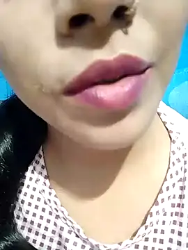 Anki-doll live cam on StripChat