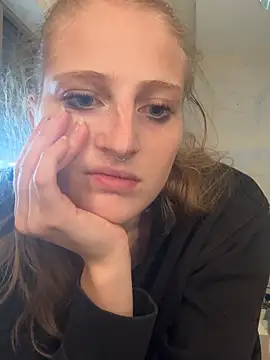 Lucianamol live webcam show