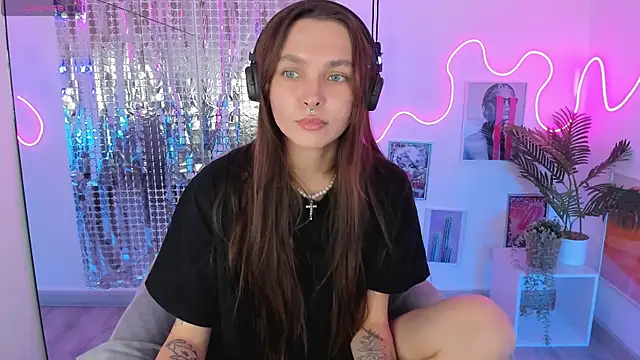 ChloeSunny webcam