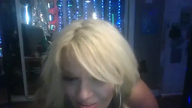 marilyn420 webcam