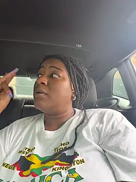 GirthGoddessCoco webcam