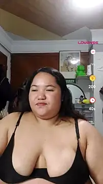 LianaCruzado webcam