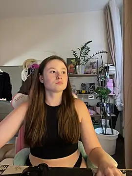 sweetest_pie live cam on StripChat