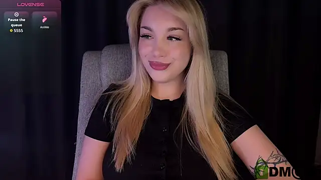 ariashaa webcam