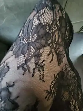 Dirtyfeelin live cam on StripChat