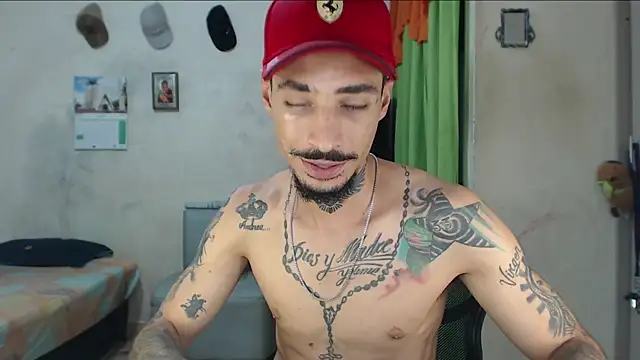 emiliano_hottt webcam