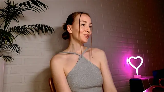 whiteprincessluna - WhitePrincessLuna's free webcam - UK Sex Cams