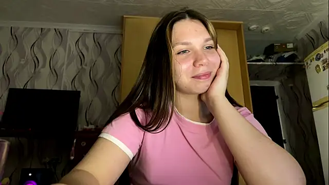 SallyFacing webcam