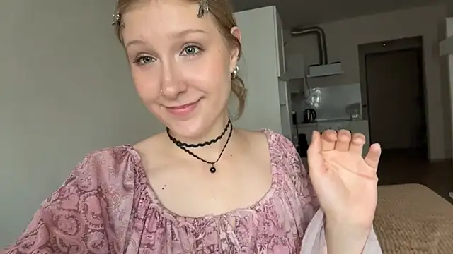 JoltingSmile webcam