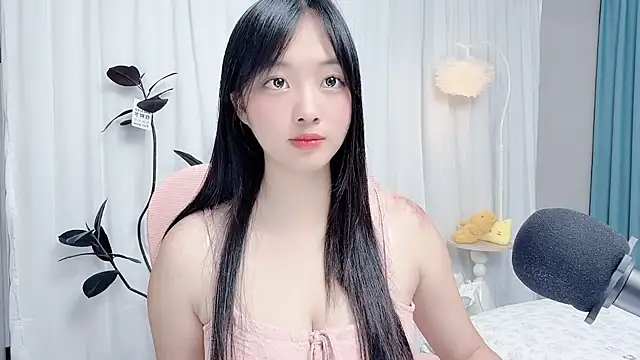 Winnie666999 webcam