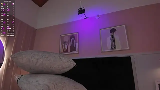 elodie_walker webcam