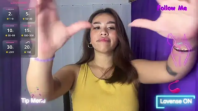 Lovely_apple19 webcam