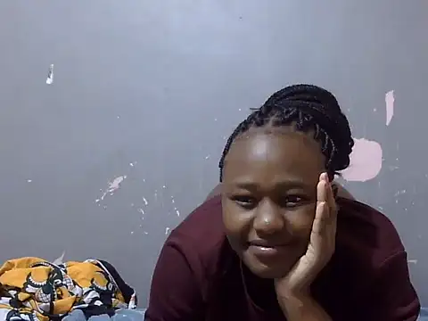 Petite_Ebony10 live cam on StripChat