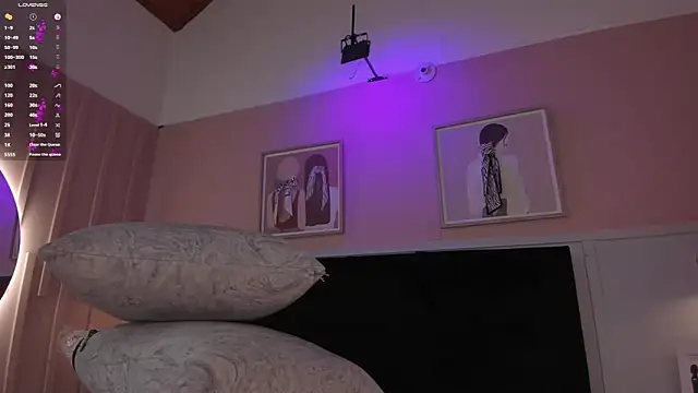 elodie_walker webcam