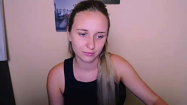 _Nicole_new webcam