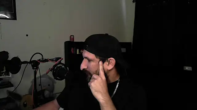 DevilPup75_ webcam