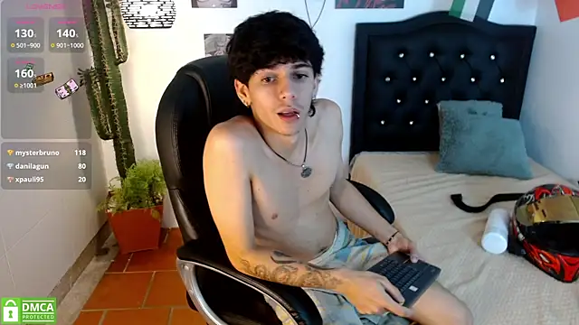 AmethystShadow17 webcam