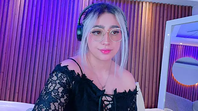 GabyRose9 webcam