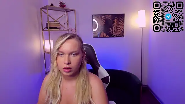 angelic_coy webcam