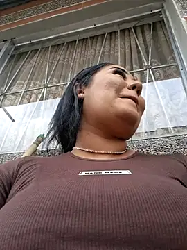 Valentina_Tilly webcam