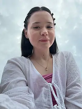 kitty_sixseven webcam