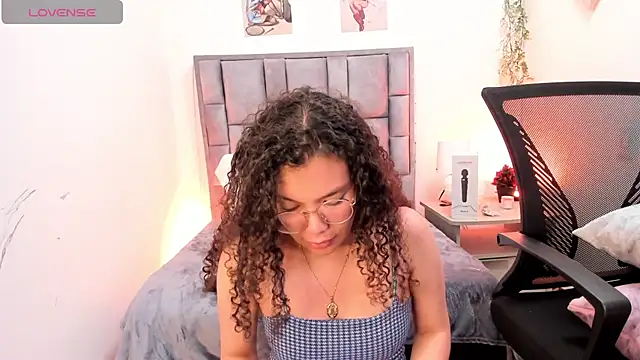 Luna_jone webcam