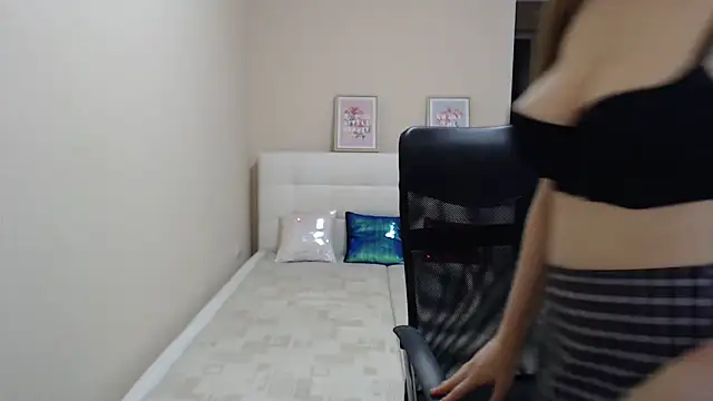 AnnaSweet18 webcam