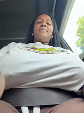 GirthGoddessCoco webcam