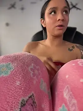 isabella-teen (F teen) - Flash Pussy🌸