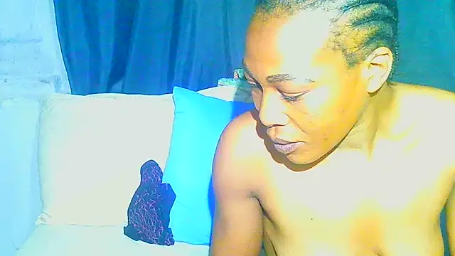 freaky_naughty live cam on StripChat