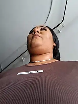 Valentina_Tilly webcam
