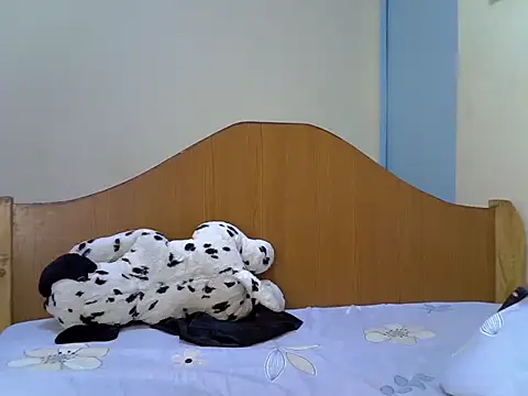 SweetMelodyy1 live cam on StripChat