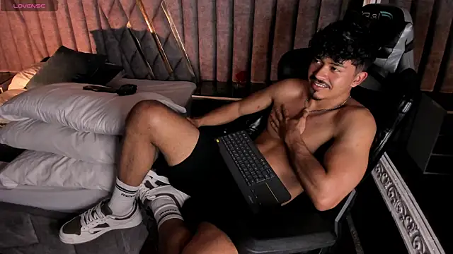 NicolaiKarav webcam